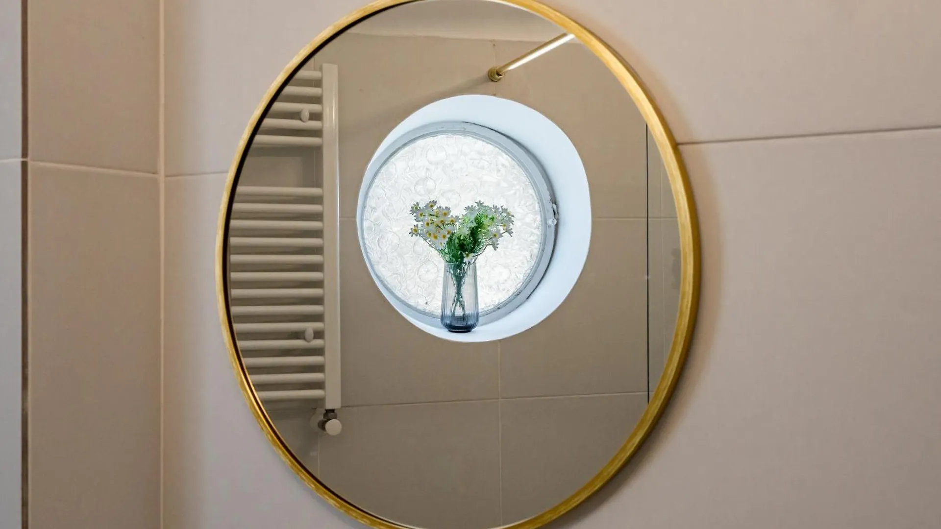 Appartamento Central Square Haven 2A - Central Gem With Air Conditioning Bucarest